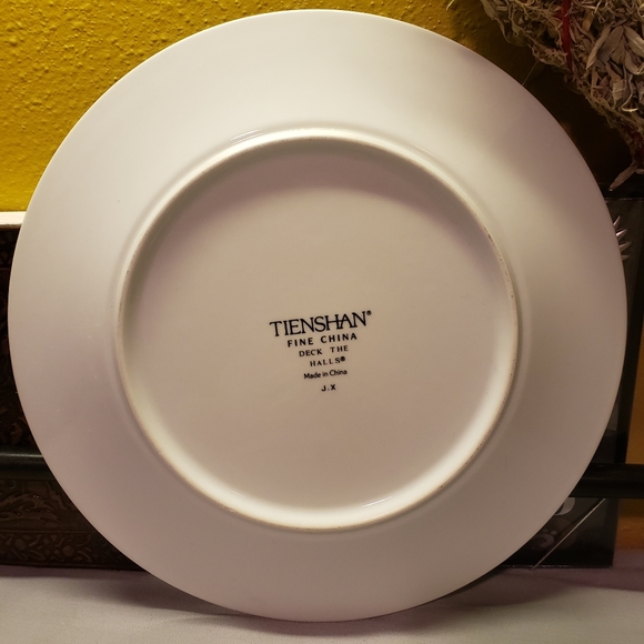 1 Vintage Dinner Plate Deck The Halls By Tienshan - Picture 4 of 4